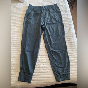 🪩Eddie Bower outdoor joggers, Size 14!🪩